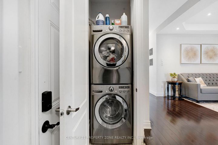 Photo 13 at 48 Gibbs Road, Northwest Brampton, Brampton