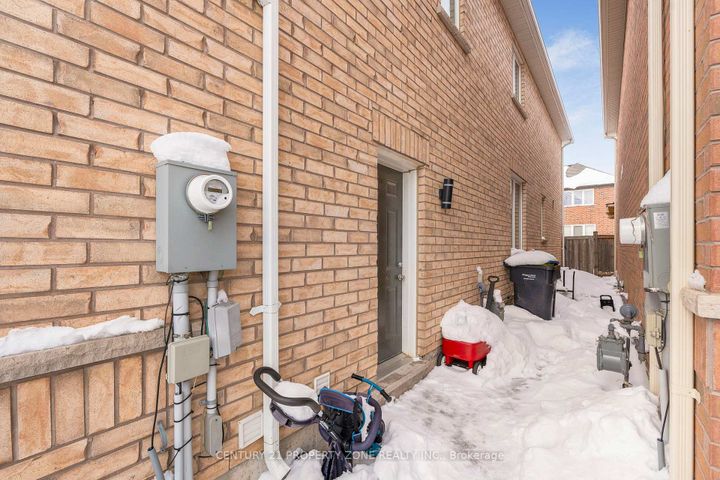 Photo 49 at 48 Gibbs Road, Northwest Brampton, Brampton