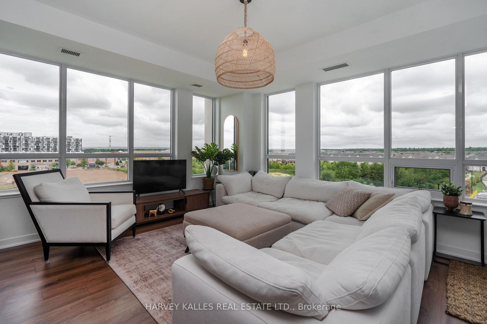 432 - 405 Dundas Street W, GO Glenorchy, Oakville 