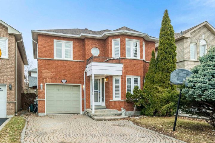 Photo 1 at 68 Lavender Place, East Woodbridge, Vaughan
