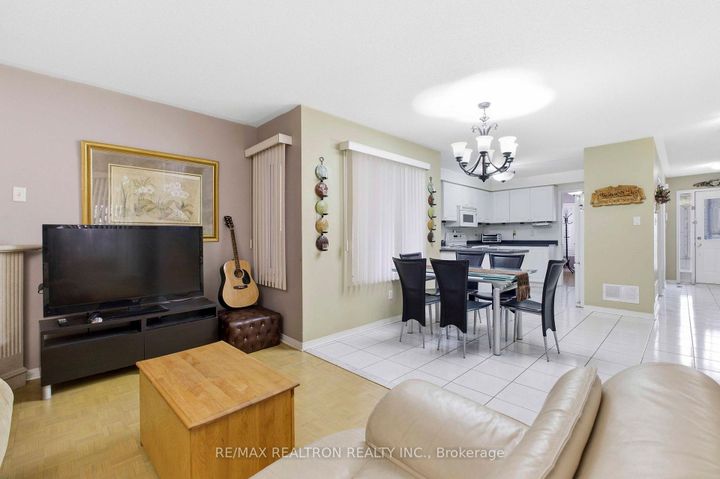 Photo 14 at 68 Lavender Place, East Woodbridge, Vaughan