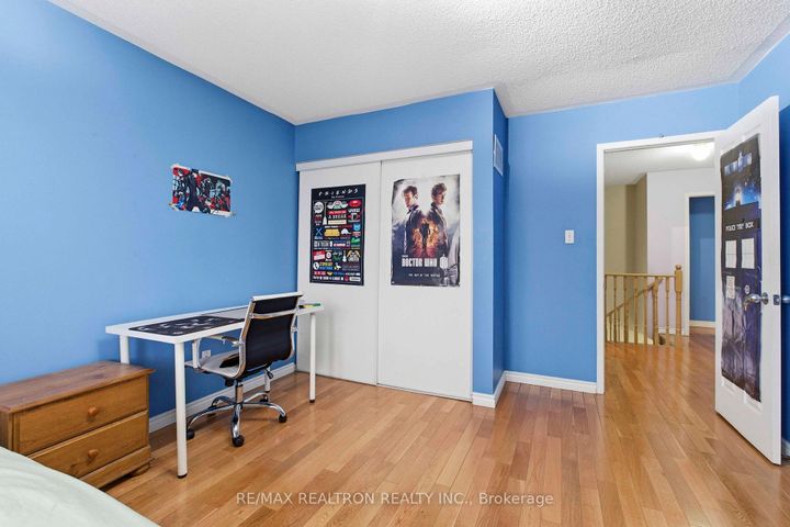 Photo 18 at 68 Lavender Place, East Woodbridge, Vaughan