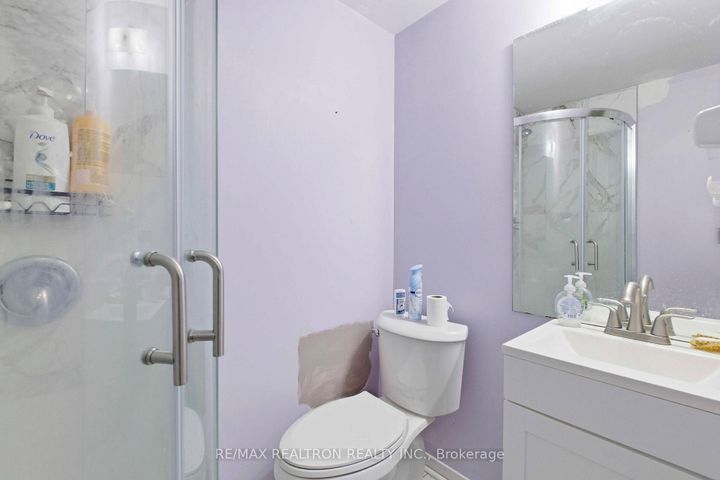 Photo 27 at 68 Lavender Place, East Woodbridge, Vaughan