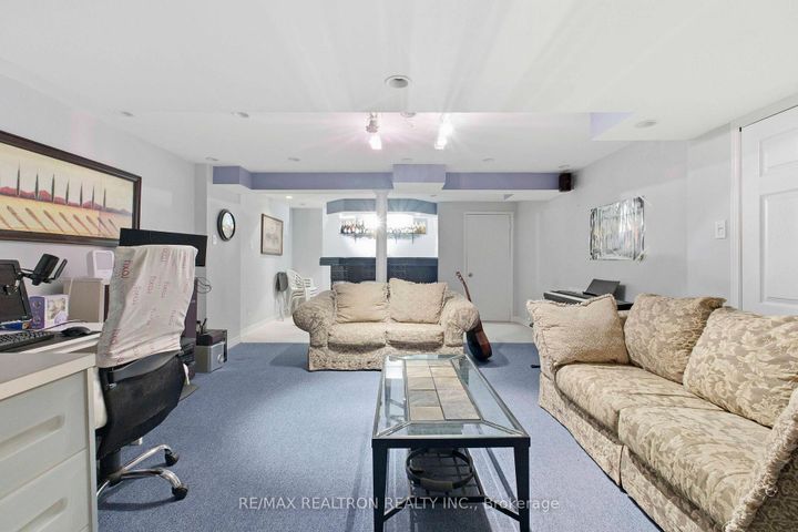 Photo 30 at 68 Lavender Place, East Woodbridge, Vaughan