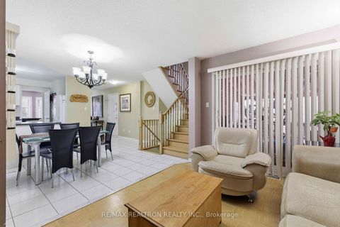 Photo 15 at 68 Lavender Place, East Woodbridge, Vaughan