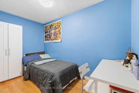 Photo 25 at 68 Lavender Place, East Woodbridge, Vaughan