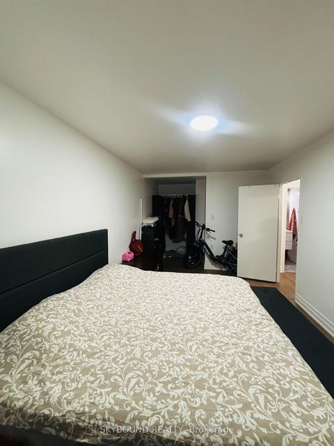 Photo 8 at 602 - 451 The West Mall, Etobicoke West Mall, Toronto