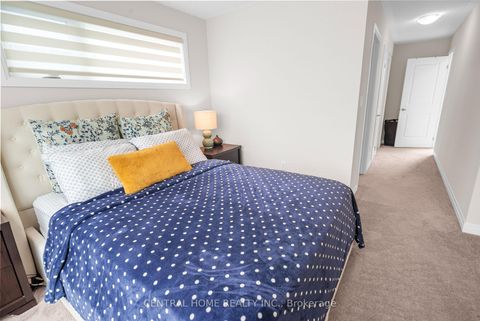 Photo 10 at 1625 Pleasure Valley Path N, Samac, Oshawa