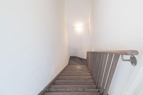 Photo 24 at 1625 Pleasure Valley Path N, Samac, Oshawa