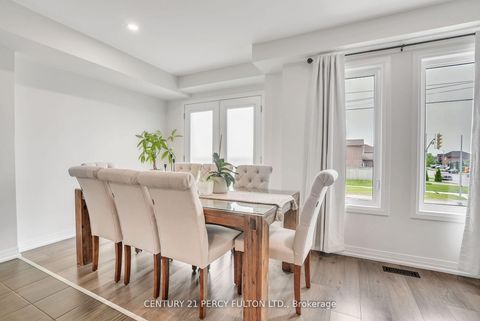 Photo 7 at 89 Fairlane Avenue, Painswick South, Barrie