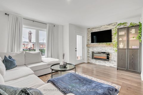 Photo 14 at 89 Fairlane Avenue, Painswick South, Barrie