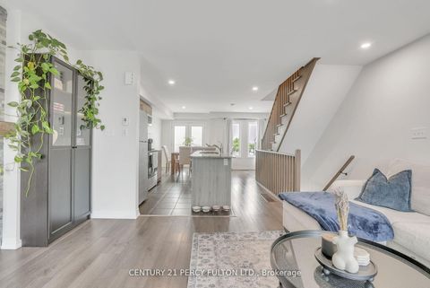 Photo 17 at 89 Fairlane Avenue, Painswick South, Barrie