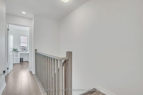 Photo 25 at 89 Fairlane Avenue, Painswick South, Barrie