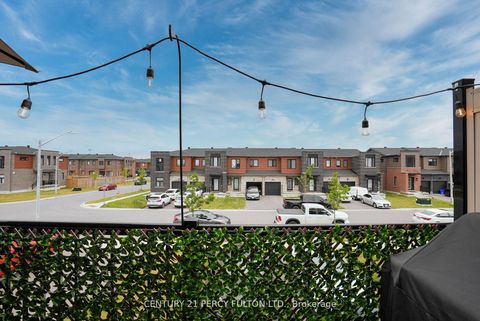 Photo 32 at 89 Fairlane Avenue, Painswick South, Barrie