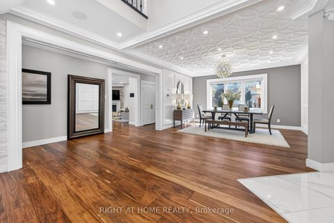 Photo 6 at 661 Wellington Street W, Aurora Highlands, Aurora