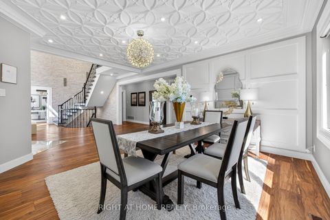 Photo 7 at 661 Wellington Street W, Aurora Highlands, Aurora