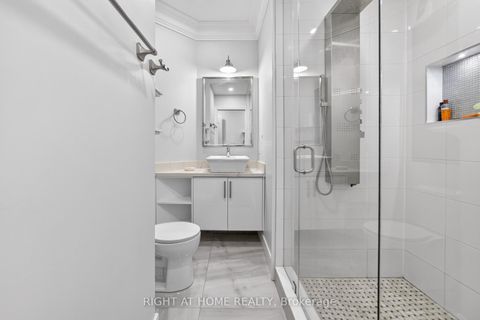 Photo 21 at 661 Wellington Street W, Aurora Highlands, Aurora