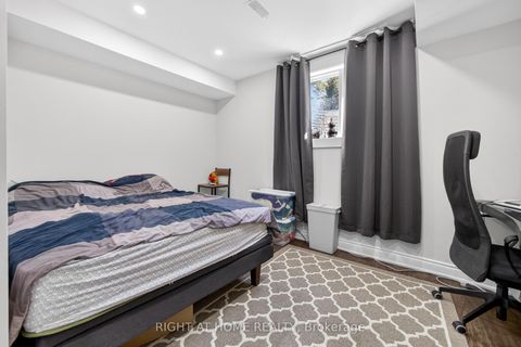 Photo 36 at 661 Wellington Street W, Aurora Highlands, Aurora