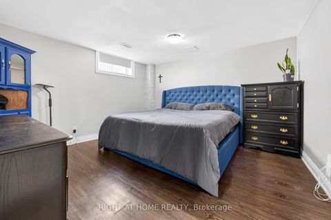 Photo 40 at 661 Wellington Street W, Aurora Highlands, Aurora