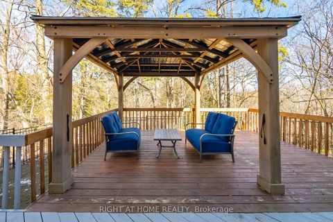 Photo 42 at 661 Wellington Street W, Aurora Highlands, Aurora