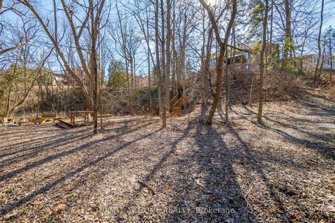 Photo 45 at 661 Wellington Street W, Aurora Highlands, Aurora