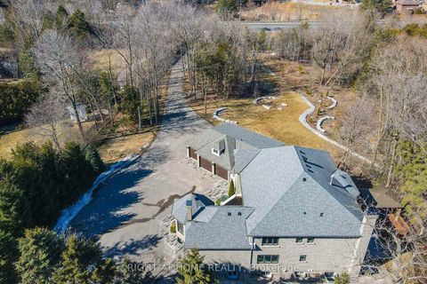 Photo 49 at 661 Wellington Street W, Aurora Highlands, Aurora