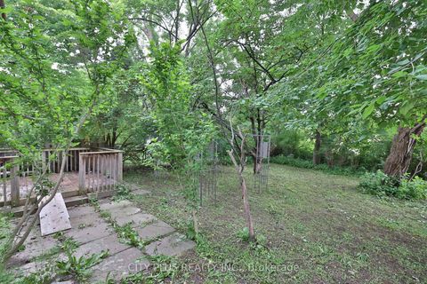 Photo 37 at 23 Reiber Crescent, Steeles, Toronto