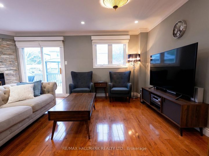 Photo 5 at 27 Constellation Crescent, Observatory, Richmond Hill