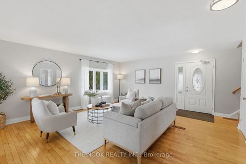 Photo 3 at 6 Nelson Street, Bowmanville, Clarington