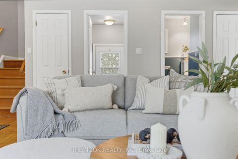 Photo 8 at 6 Nelson Street, Bowmanville, Clarington