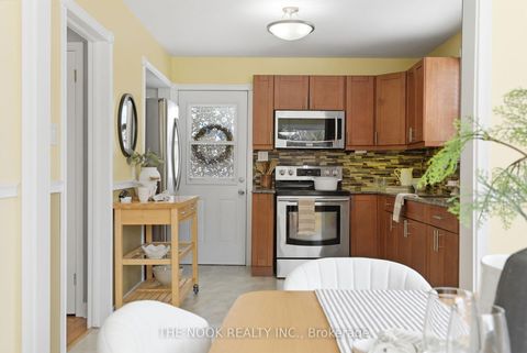 Photo 14 at 6 Nelson Street, Bowmanville, Clarington