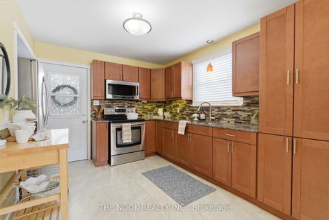 Photo 15 at 6 Nelson Street, Bowmanville, Clarington