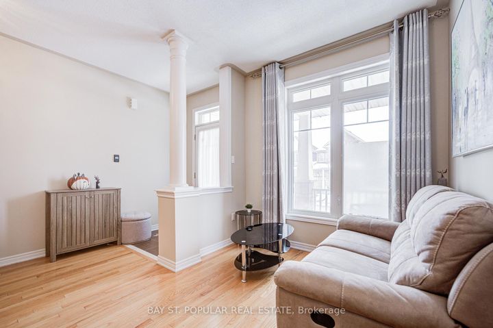 Photo 7 at 142 Betony Drive, Oak Ridges, Richmond Hill