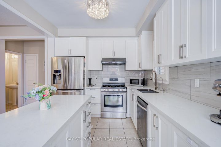 Photo 18 at 142 Betony Drive, Oak Ridges, Richmond Hill