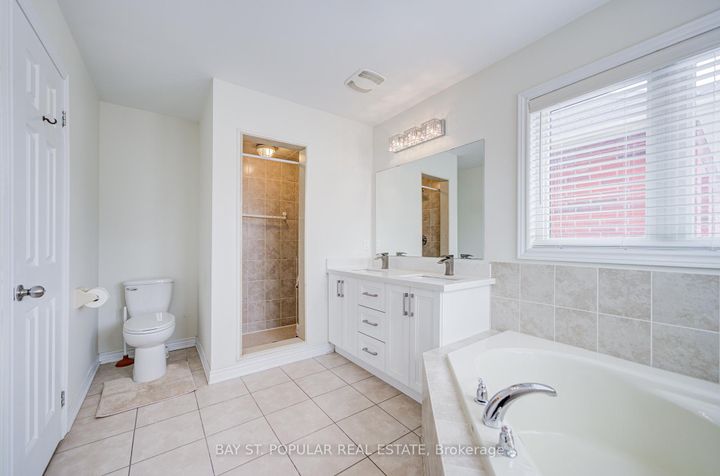 Photo 28 at 142 Betony Drive, Oak Ridges, Richmond Hill