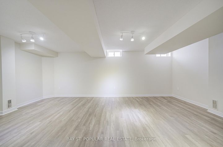 Photo 40 at 142 Betony Drive, Oak Ridges, Richmond Hill