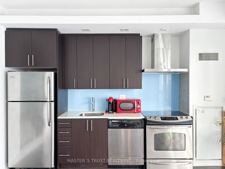 Photo 8 at 1025 - 165 Legion Road N, Mimico, Toronto