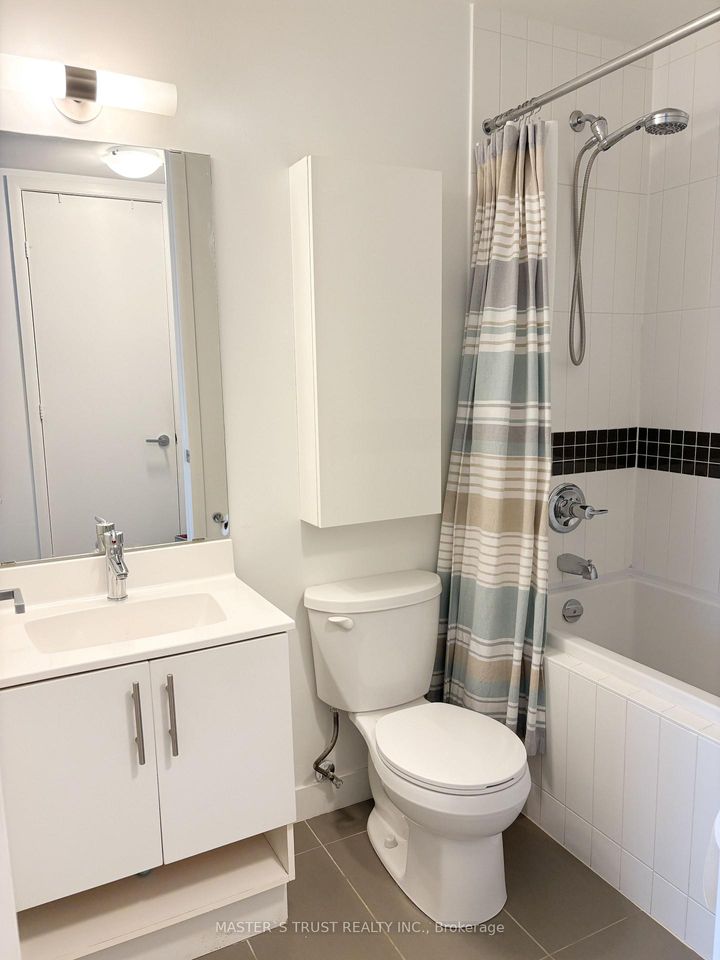 Photo 10 at 1025 - 165 Legion Road N, Mimico, Toronto