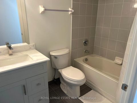 Photo 11 at 612 - 20 Joe Shuster Way, South Parkdale, Toronto