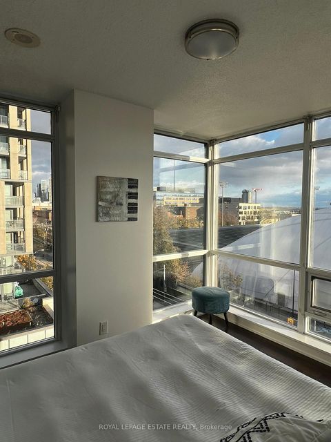 Photo 19 at 612 - 20 Joe Shuster Way, South Parkdale, Toronto