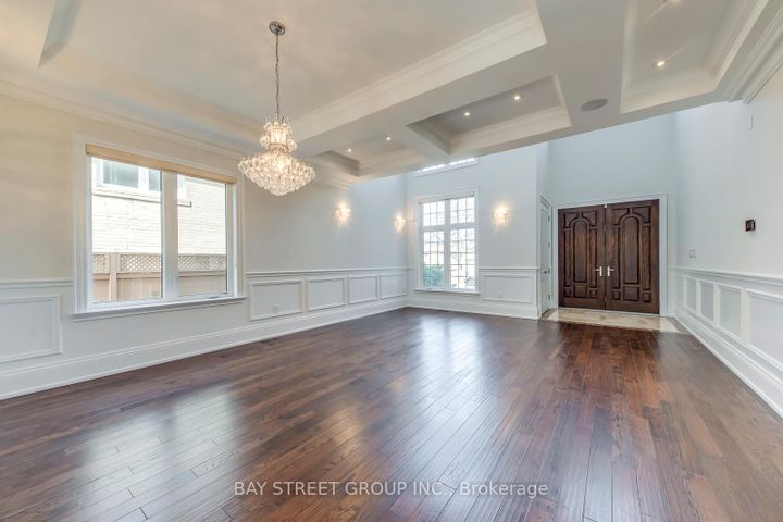 Photo 5 at 39 Foxwarren Drive, Bayview Village, Toronto