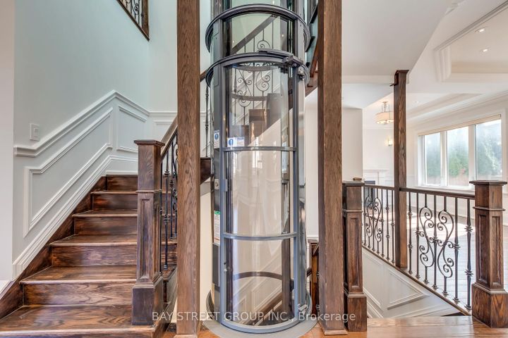 Photo 13 at 39 Foxwarren Drive, Bayview Village, Toronto