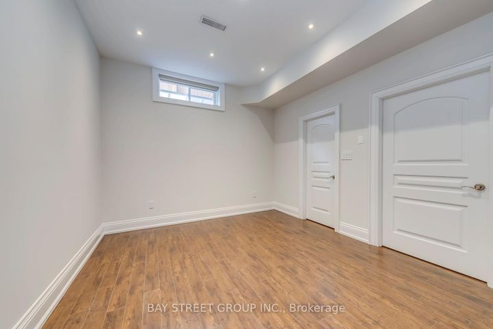 Photo 35 at 39 Foxwarren Drive, Bayview Village, Toronto