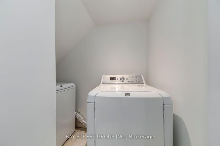 Photo 40 at 39 Foxwarren Drive, Bayview Village, Toronto