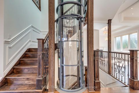 Photo 13 at 39 Foxwarren Drive, Bayview Village, Toronto