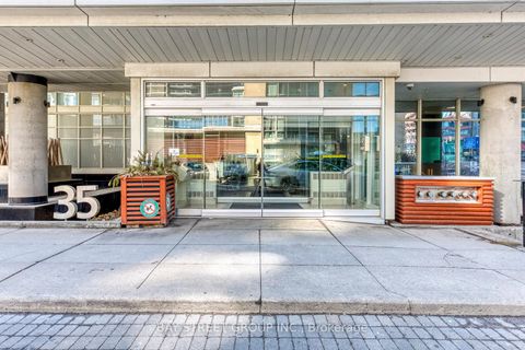 Photo 2 at 3912 - 35 Mariner Terrace, Waterfront Communities C1, Toronto