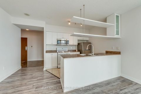 Photo 10 at 3912 - 35 Mariner Terrace, Waterfront Communities C1, Toronto