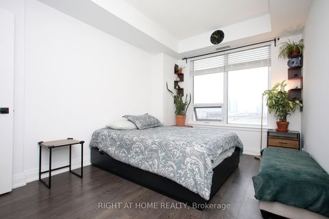 Photo 8 at 901 - 3700 Highway 7 Road, Vaughan Corporate Centre, Vaughan