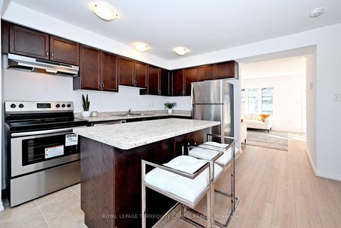 Photo 7 at 123 Frank's Way, Allandale Heights, Barrie