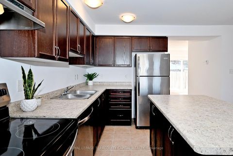 Photo 9 at 123 Frank's Way, Allandale Heights, Barrie